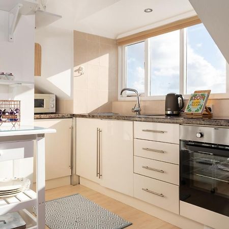 Stunning Views Over Mounts Bay With Balcony Penzance Buitenkant foto